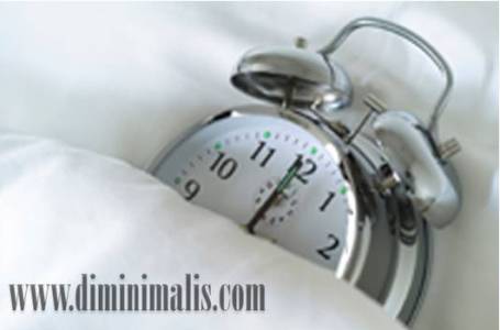 tempat tidur minimalis