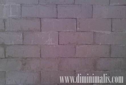 manfaat batako untuk dinding, manfaat batako untuk dinding rumah, dinding batako tanpa plester, kelebihan batako