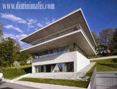 Mendirikan rumah di lahan miring, rumah minimalis lahan miring, rumah minimalis tanah miring, desain rumah minimalis lahan miring, desain rumah minimalis di lahan miring