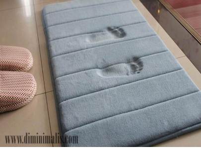 benda-benda yang wajib ada pada kamar mandi, benda-benda yang wajib ada pada kamar mandi minimalis, peralatan mandi wanita