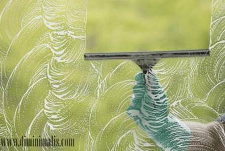 merawat kaca jendela rumah, merawat kaca jendela rumah agar kinclong, cara membersihkan kaca jendela rumah