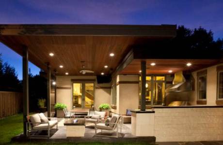 Menerima Tamu di Luar Ruangan ruang tamu eksterior, ruang tamu minimalis mewah, inspirasi ruang tamu minimalis, ruang tamu minimalis type 36ruang tamu minimalis 3x3, desain ruang tamu tanpa kursi, desain ruang tamu minimalis ukuran 2x3, ruang tamu sederhana kecil