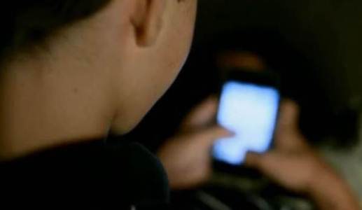 Menciptakan Ruang Bermain bagi Anak Rumahan mendidik anak introvert, penyebab anak introvert, anak introvert di sekolah, ciri anak introvert, anak ekstrovert, anak introvert yang sukses, kelebihan anak introvert, penyebab orang menjadi introvert, latar belakang introvert