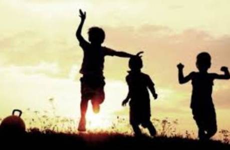 Mendidik Anak Usia di Bawah 10 Tahun, cara mendidik anak laki-laki usia 10 tahun, perkembangan anak usia 10 tahun, psikologi anak umur 9 tahun, cara mendidik anak laki laki usia 9 tahun, perkembangan anak usia 9-10 tahun, cara mendidik anak usia 9 tahun menurut islam, cara mendidik anak laki laki usia 12 tahun, perkembangan anak usia 9 tahun