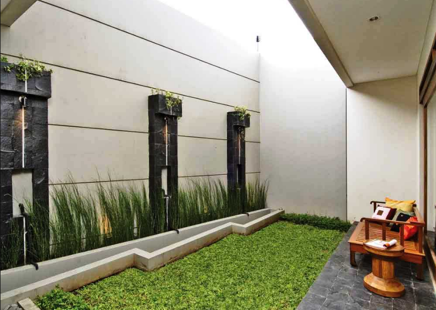 Contoh Desain Interior taman dalam rumah