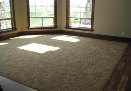 Menata Ruang Keluarga Lesehan, menata ruang tamu yang menyatu dengan ruang keluarga, cara menata ruang tamu yang sempit, ruang tamu tanpa kursi minimalis, ruang keluarga dengan penataan yang simpel, ruang tamu lesehan ala jepang, ruang tamu lesehan ala arab, contoh desain ruang tamu kecil tanpa kursi, cara menata ruang tamu dan dapur