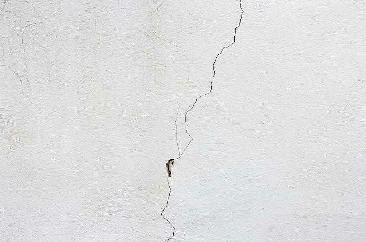 retak dinding membutuhkan cat rumah