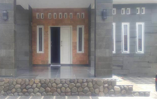 cat teras rumah minimalis