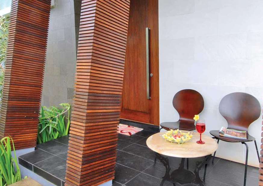 cat teras rumah minimalis