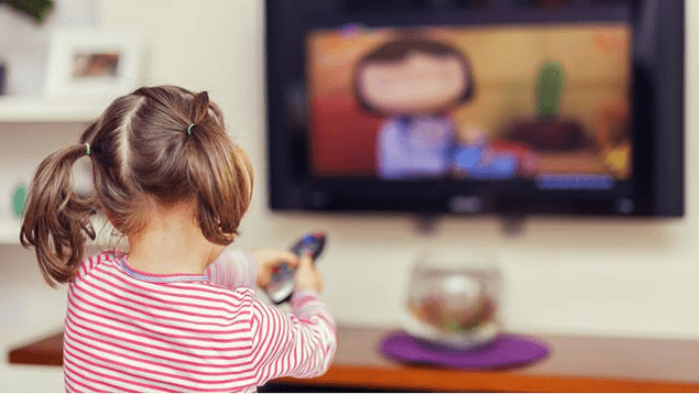 Aturan Menonton Televisi di Rumah