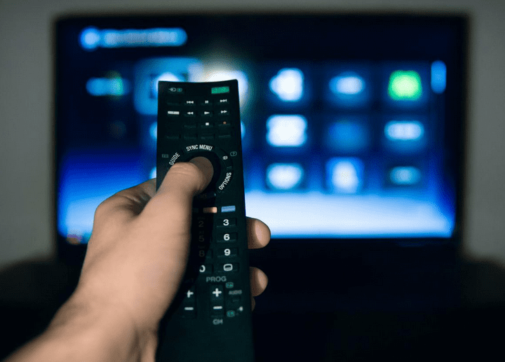 Aturan Menonton Televisi di Rumah