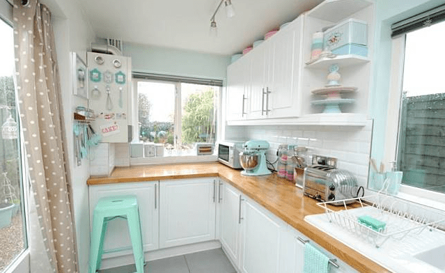 Rak Dinding Dapur Minimalis