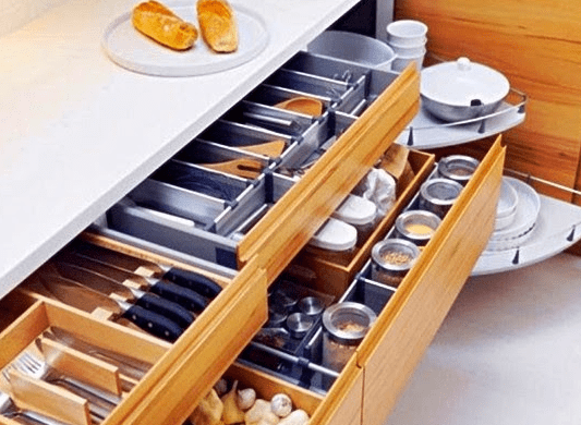 Menata Peralatan Masak