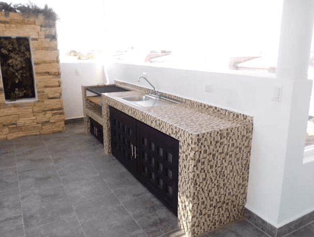 Meja Dapur Sederhana