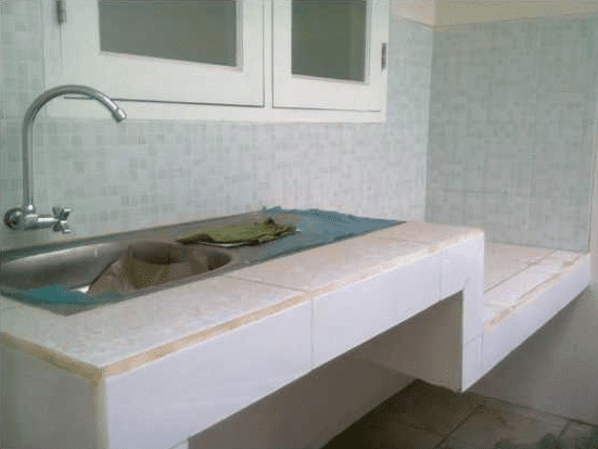 Meja Dapur Sederhana