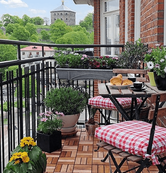 Desain Balkon Rumah Minimalis