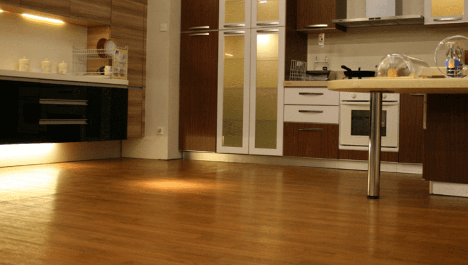 Lantai Kayu Apartemen