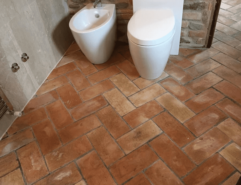 desain kamar mandi minimalis natural