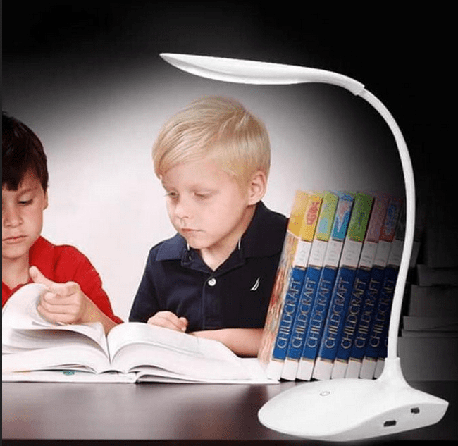 Lampu Meja Belajar