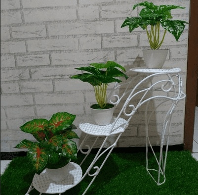 Model Rak Bunga Minimalis