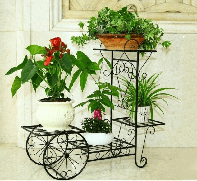 Model Rak Bunga Minimalis dari besi