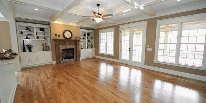 Dekorasi Ruang keluarga Tanpa Sofa