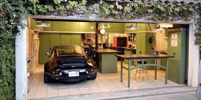 garasi mobil rumah kecil