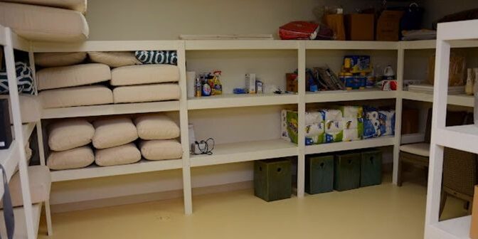 model gudang samping rumah