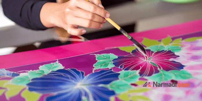 pemilihan tema dan penempatan yang tepat, akan mendapatkan manfaat dari lukisan dinding tersebut